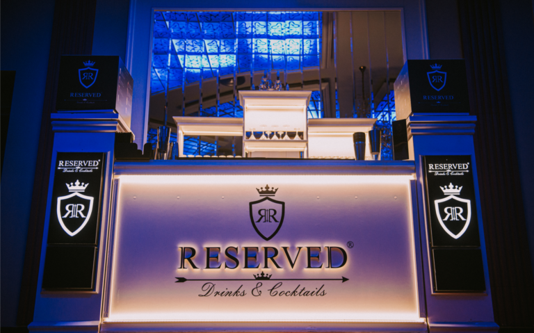 postare bar reserved facebook